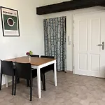 Rezidence U Kamenneho Mostu Apartman *