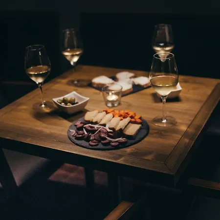 Rezidence U Kamenneho Mostu Apartman Písek
